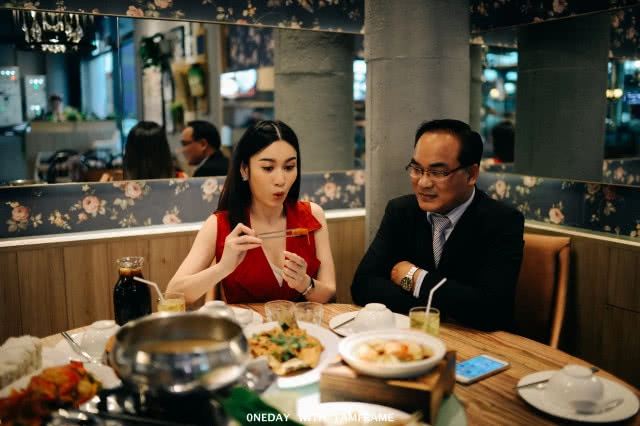 ชวนชิม! สลัดมงคลต้อนรับตรุษจีนที่ "ฮั่วเซ่งฮง"