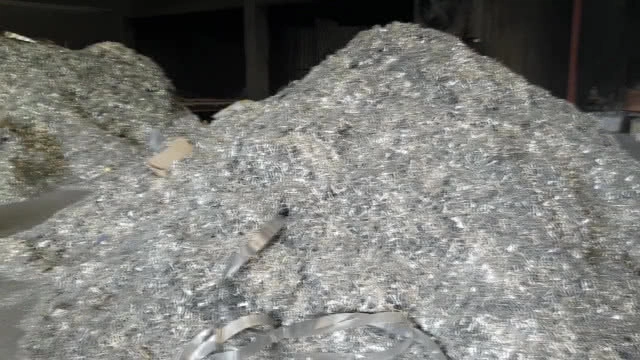 ผู้ว่าฯ ลุยตรวจโรงงานหล่อหลอมซอยกองพนันพล