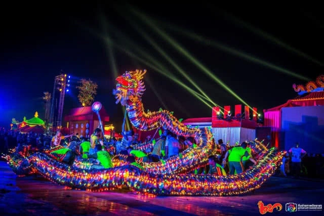 ชมภาพ! ประเพณีตรุษจีนในนครสวรรค์