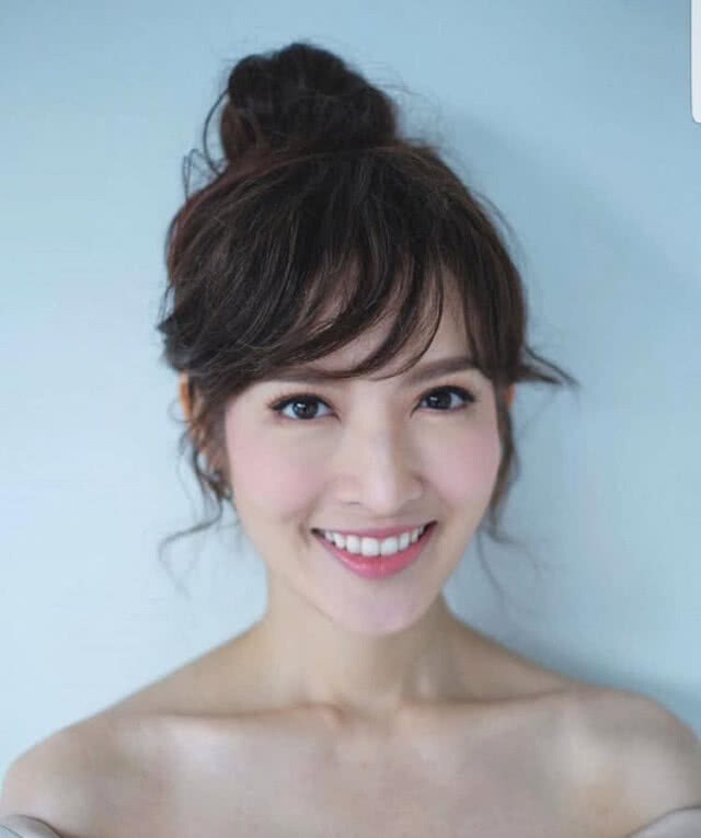 แฟนคลับ แห่ชม "แม่แอฟ" ปรับลุคใหม่ หน้าม้าเกาหลี แบ๊ว-น่ารัก