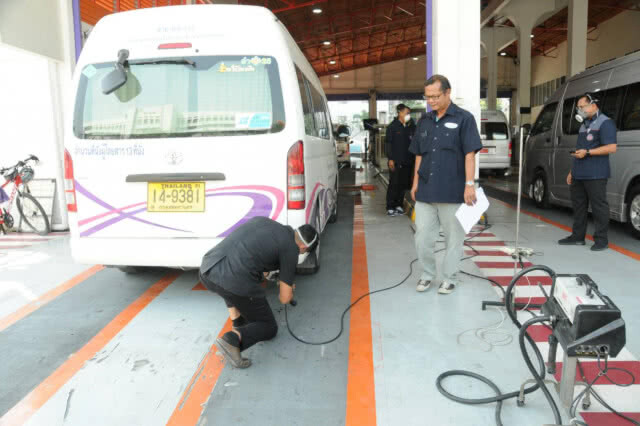 ขนส่งฯ เผย!!! ผู้ประกอบการรถบรรทุก - โดยสาร ให้ความร่วมมือ 2 วัน 2,660 คัน แล้ว