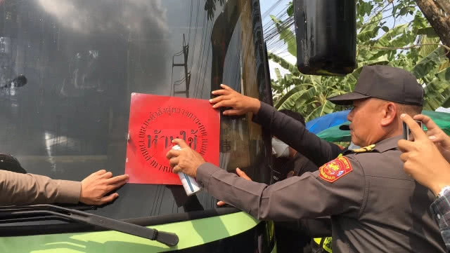 กรมขนส่ง-ตร. ตั้งด่านเข้มตรวจควันดำ ยังพบรถค่าเกินกำหนด