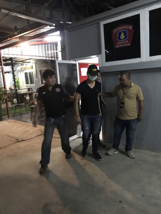 ตร.191 รวบแก๊งตุ๋นทำประกันภัยรถยนต์