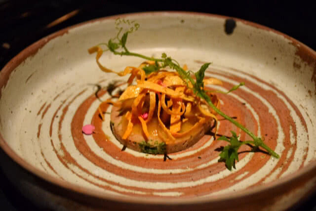 อร่อยปักหมุด : "วังหิ่งห้อย" ทานอาหารแบบ Fine Dinning ใต้แสงหิ่งห้อยนับร้อยตัว