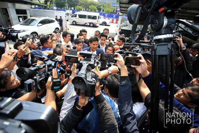 "ปรีชาพล" ปรากฏตัวครั้งแรก น้อมรับพระราชโองการไว้เหนือเกล้า