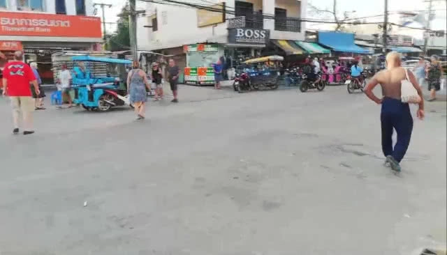 สุดแพง!! สามล้อพ่วงข้างเกาะลันตา 2 กิโล 300 บาท