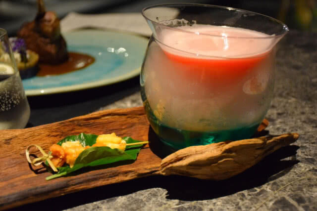 อร่อยปักหมุด : "วังหิ่งห้อย" ทานอาหารแบบ Fine Dinning ใต้แสงหิ่งห้อยนับร้อยตัว