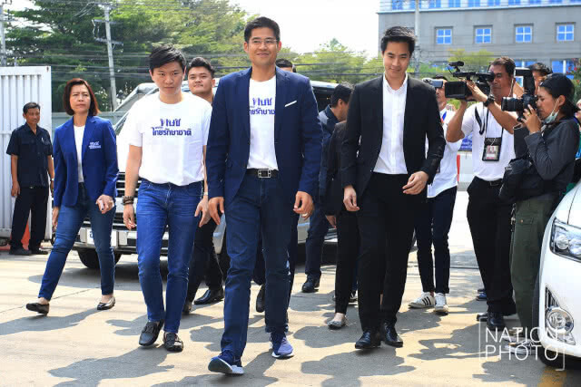 ทษช. แจงไม่มีแถลง!!! แม้มี "ปรีชาพล" ร่วมประชุมด้วย จับตาพรุ่งนี้ประชุมชุดใหญ่ 10.30 น.