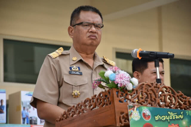 ผู้ว่าฯ บุรีรัมย์.ชวนใช้ถุงผ้า ปิ่นโตแทนโฟม