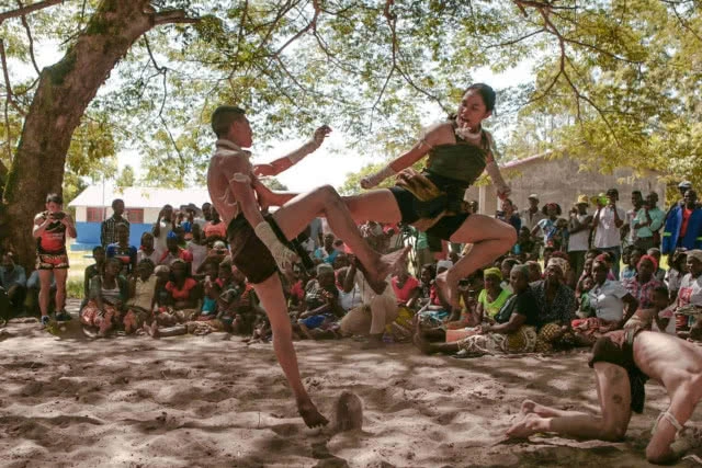 กต.สอน​ 'มวยไทย'​ ชาวโมซัมบิกกระชับความสัมพันธ์​ระหว่างประเทศ​!