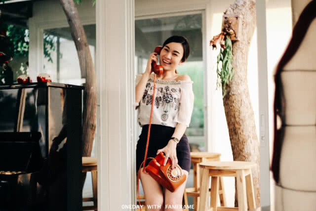 คาเฟ่ชิลๆ กับมุมถ่ายรูปสวยๆ "The Baristro Sriracha"