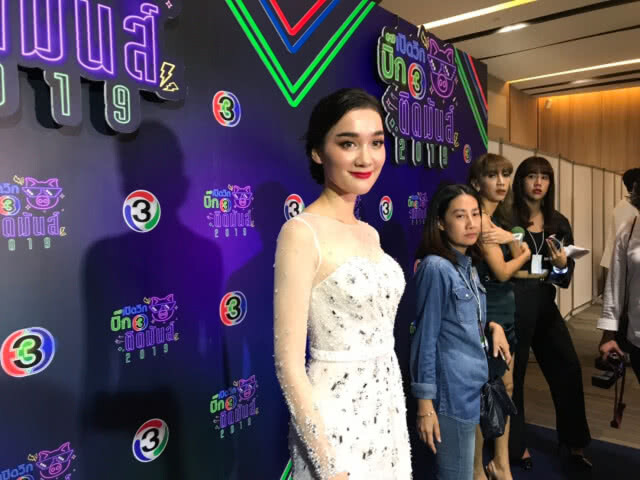 "เดียร์น่า" เสียงหาย เพราะพิษฝุ่น พร้อมฝากกำลังใจถึง "โป๊ป" กับดราม่า