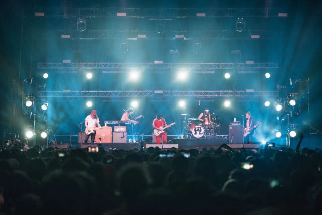 Sticky Fingers Live In Bangkok ครั้งแรกในไทย จัดเต็มสุดมันส์สมการรอคอย!!