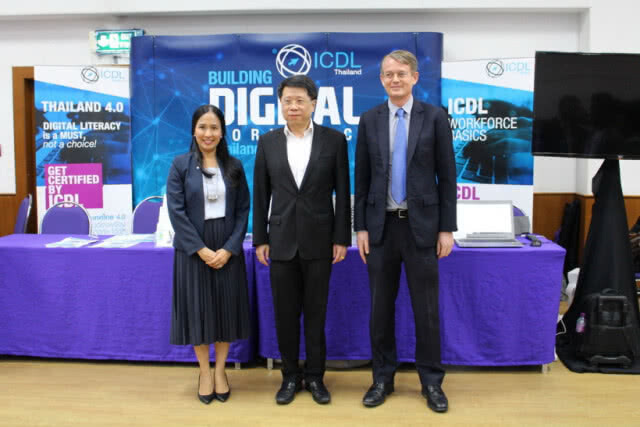 ศธ.เร่งปั๊มอาชีวะ ป้อน 1,000 บริษัทไทย-เทศ