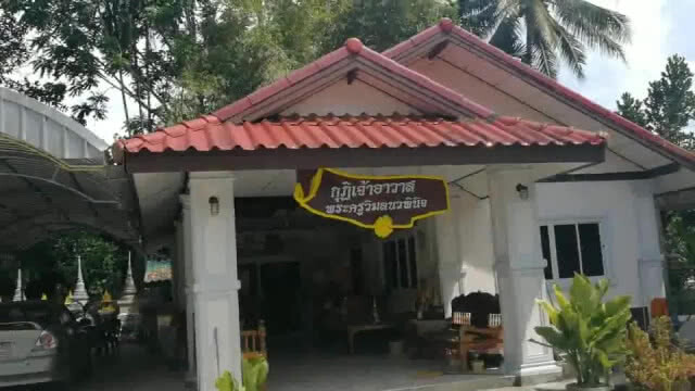 บุกวัดดังเมืองทุ่งสง พบพระกว่าครึ่งวัด "ฉี่ม่วง"
