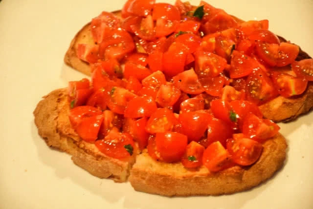 อร่อยปักหมุด : "Di Farina Pizza" ร้านพิซซ่าและอาหารอิตาเลี่ยน Homemade