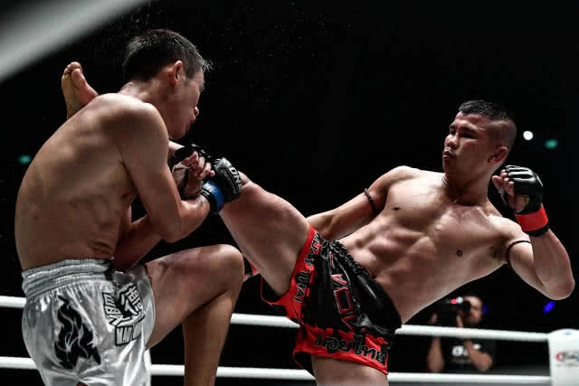 "น้องโอ๋ ไก่ย่างห้าดาว" คว้าแชมป์วันซูเปอร์ซีรีส์-มวยไทย