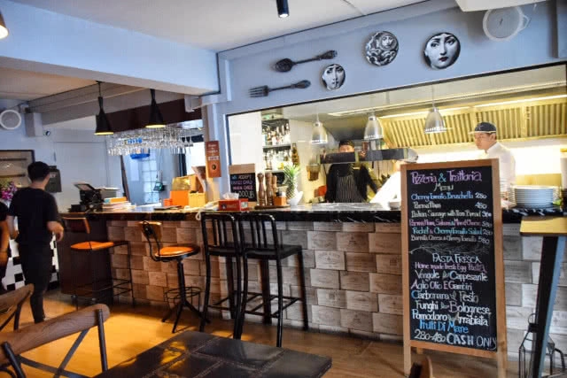 อร่อยปักหมุด : "Di Farina Pizza" ร้านพิซซ่าและอาหารอิตาเลี่ยน Homemade