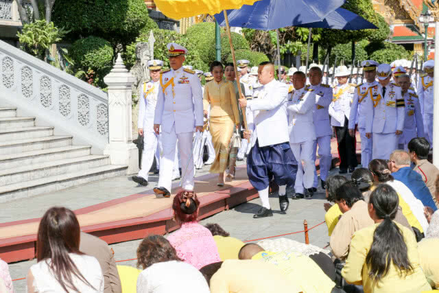ในหลวง ร.10 เสด็จฯ ทรงบำเพ็ญพระราชกุศล "มาฆบูชา"