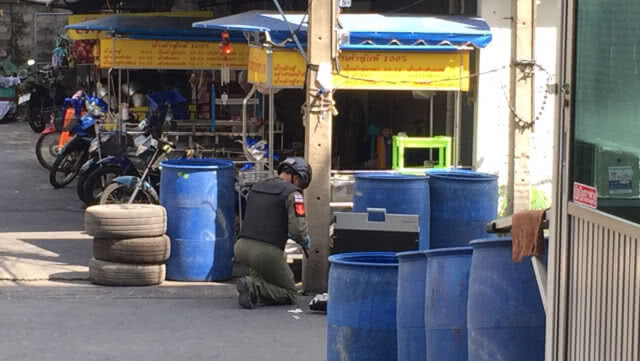 โล่งอก! วัตถุต้องสงสัยเป็นระเบิดปลอม อีกลูกระเบิดซ้อม