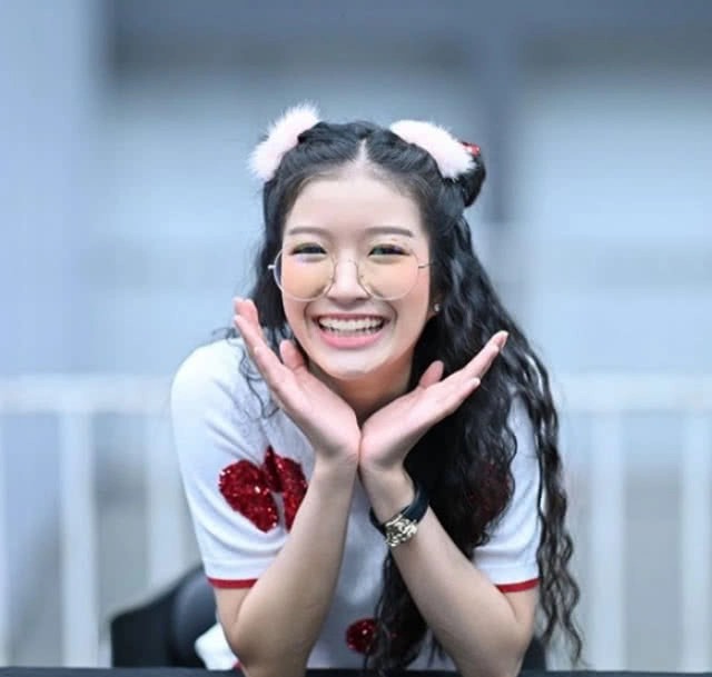 ส่อง!!! ภาพเหล่าดารา คนดัง เข้าวัดทำบุญ ในวันมาฆบูชา 2562