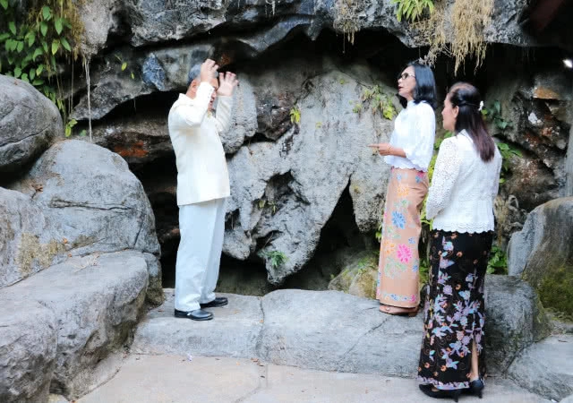 บ่อน้ำศักดิ์สิทธ์ ณ.ถ้ำน้ำผุด พังงา