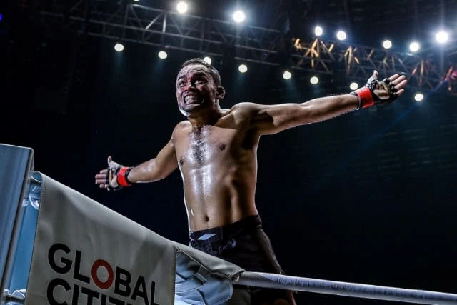 "แสตมป์ แฟร์เท็กซ์"ซิวแชมป์มวยไทยศึก ONE: CALL TO GREATNESS