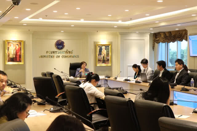 พาณิชย์เผยส่งออกไทย ม.ค.62 มูลค่า 18,994 ล้านดอลลาร์ ลดลง 5.7%