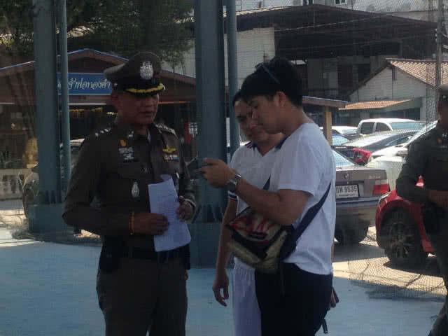 ตำรวจเร่งหาตัวคนขับสิบล้อยิงใส่เก๋ง แจ้งข้อหาหนัก