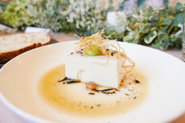"Healthy Tasty Club" สถานที่แฮ้งค์เอาท์ แห่งใหม่สำหรับคนรักสุขภาพ