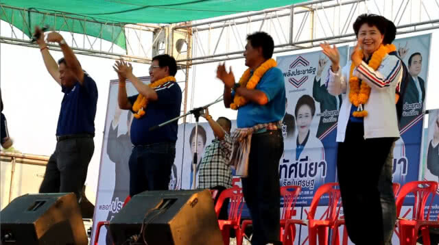 แกนนำ พปชร.ลุยเขต 7 โคราชช่วยผู้สมัครหาเสียง