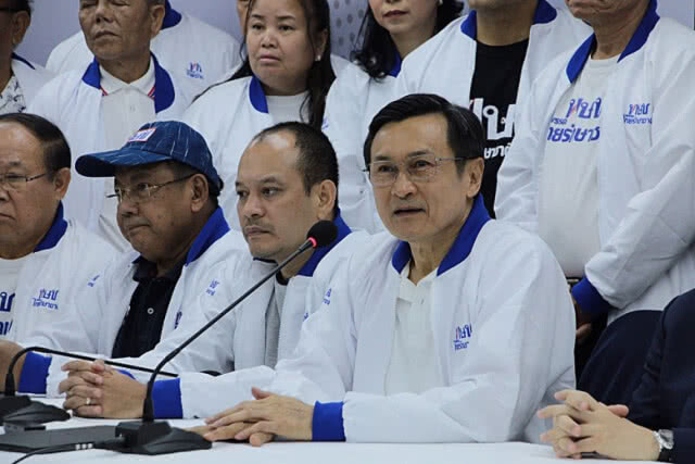 "ทษช." บาดเจ็บ  นายใหญ่ส่ง "โอ๊ค" ลงสู้