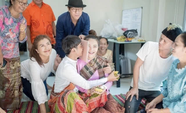 "เบล ขนิษฐา" เผยแต่งงานกับ "ก้อง ห้วยไร่" มาสองครั้งแล้ว