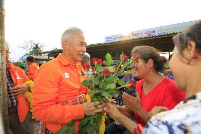 "สุวัจน์ ลิปตพัลลภ" เปิดเวทีปราศรัยใหญ่กับชาวโคราช ที่อำเภอคง เขตเลือกตั้ง 14