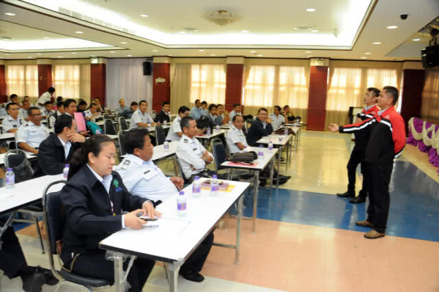ขนส่งฯ ติวเข้ม!!! พนักงานขับรถโดยสาร เสริมสร้างความปลอดภัยและมาตรฐานการให้บริการ