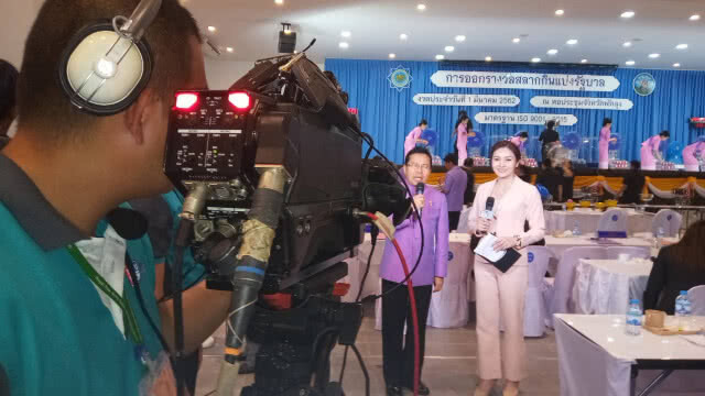 คลิป.. เปิดใจ"น้องแตงกวา" หลังสาวใหญ่ประชิด"ไขควง"จี้คอ