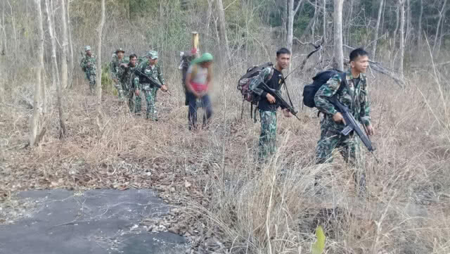 รวบตัว ชาวกัมพูชาลักลอบตัดไม้พะยูงในเขตรักษาพันธุ์สัตว์ป่ายอดโดม