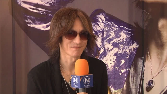 SUGIZO มือกีต้าร์ดังเปิดใจ! "สร้างเพลงด้วยเสียงเด็กผู้ลี้ภัยชาวซีเรีย หวังส่งเสริมสันติภาพ"