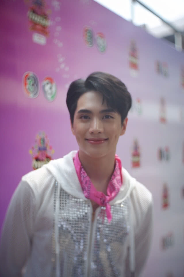 "อิน สาริน" ปัดผู้ใหญ่ดันหนัก!