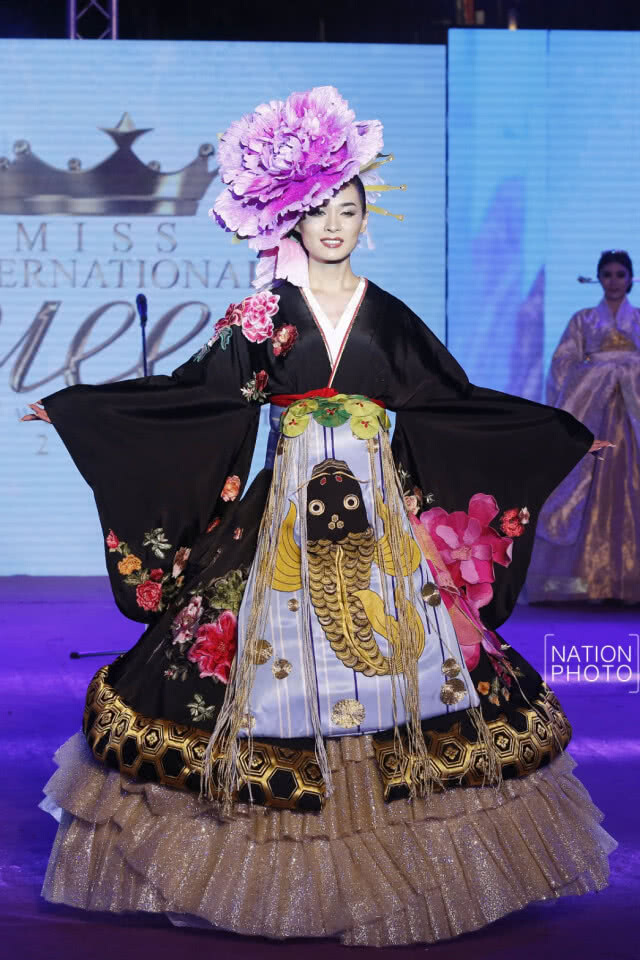 ชุดแต่งกายประจำชาติ "Miss International Queen 2019"