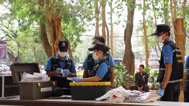 นักศึกษามข. "ป่วยซึมเศร้า" โดดตึกดับ