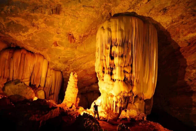 ชวนเที่ยว​ "ถ้ำพญานาคราช"​ อุทยานแห่งชาติภูผาม่าน​ จ.ขอนแก่น​ หินงอกหินงอยสวยงาม