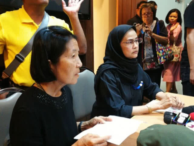 จุดธูปร้องกสม.ช่วยตามศพ "สุรชัย แซ่ด่าน"