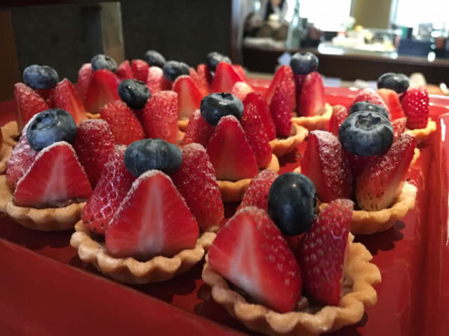 อร่อยปักหมุด : Sunday Brunch 2019 ไลน์เพิ่มเติมความอลังการ ณ ห้อง Colonnade โรงแรมสุโขทัย กรุงเทพฯ