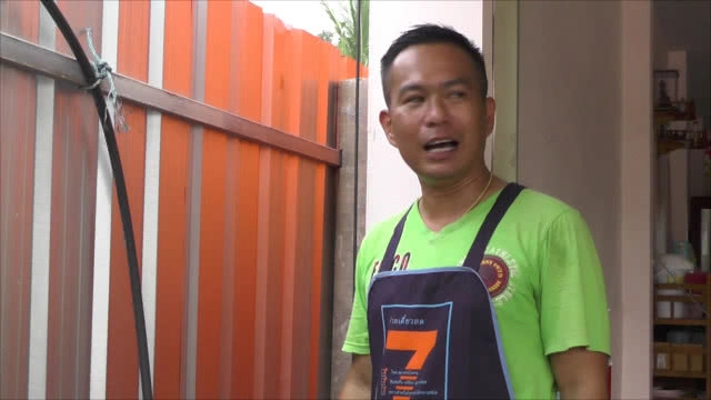 ร้านค้าอาหารพ่น"ไอน้ำ" ลดความร้อน-กันฝุ่นควัน