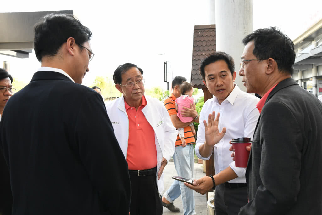 อาคม ตรวจท่าอากาศยานเชียงใหม่