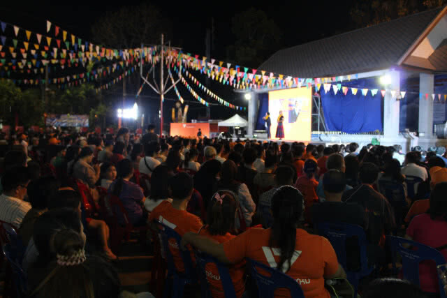 "ธนาธร" ลงพื้นที่เชียงราย เมินกระแสโจมตีขอทำหน้าที่ต่อ ไปวัดกัน 24 มี.ค.