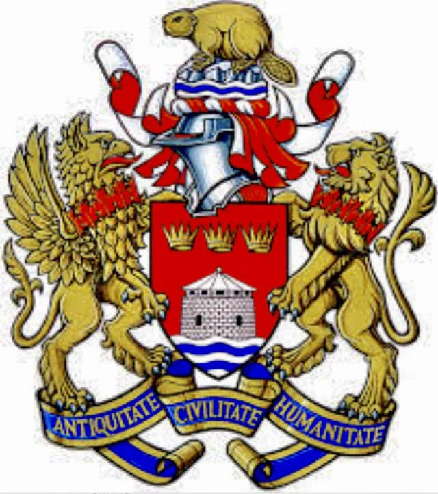 สิงห์ กวาง ผึ้ง ม้าน้ำ ไปอยู่บนตราโลโก้ทีมบอลทำไม?