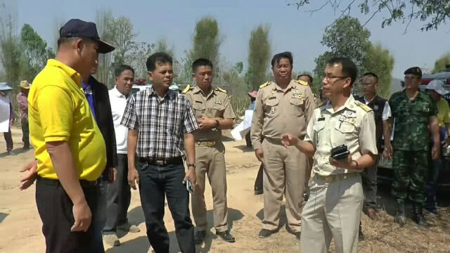สุดเหม็น!! ชาวบ้านร้องย้ายที่พักขยะ 30 ตัน