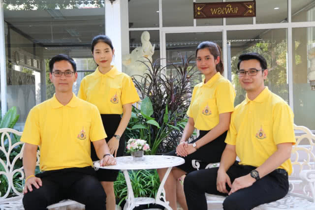 รัฐบาลเปิดจองเสื้อเหลืองตราสัญลักษณ์พระราชพิธีบรมราชาภิเษก เปิดจำหน่ายวันแรก 27 มี.ค.